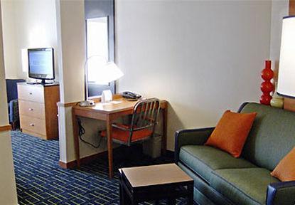 Hotel Fairfield & 3*