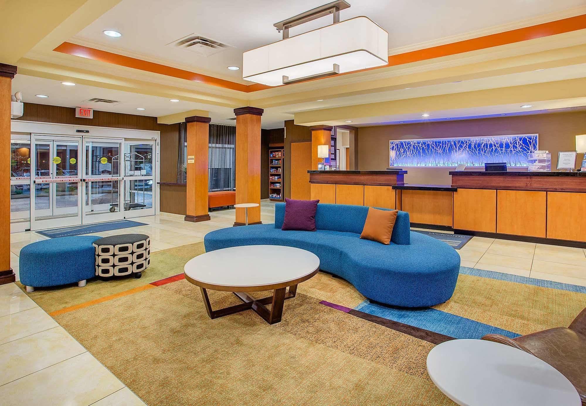 Hotel Fairfield & 3*